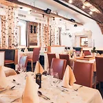 Hotel Samerhof - Badestrand Inklusive 4* Tröpolach