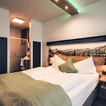 מלון Hotel Samerhof - Badestrand Inklusive