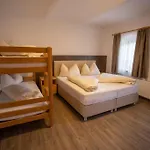 מלון Hotel Samerhof - Badestrand Inklusive 4*