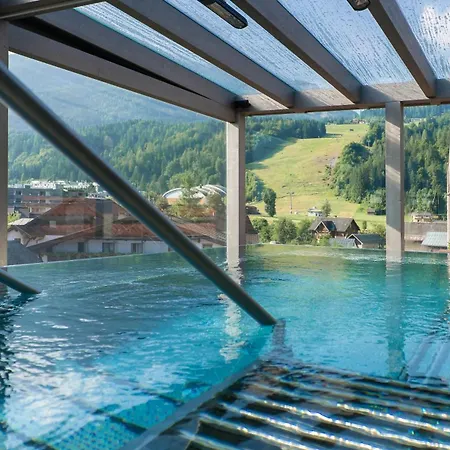 Hotel Samerhof - Badestrand inklusive 4* Tröpolach