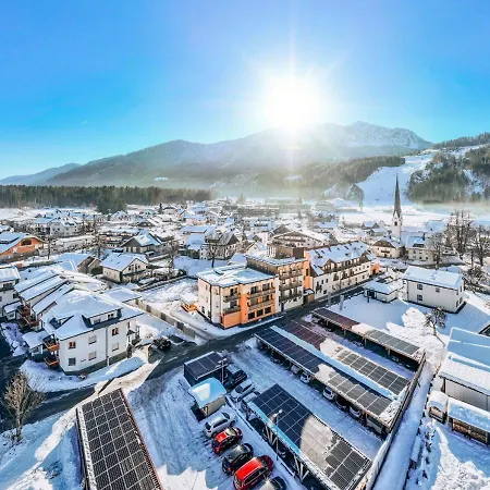 Samerhof - Wellness, Rooftop Whirlpool & Kostenloses Skidepot Hotel 4*