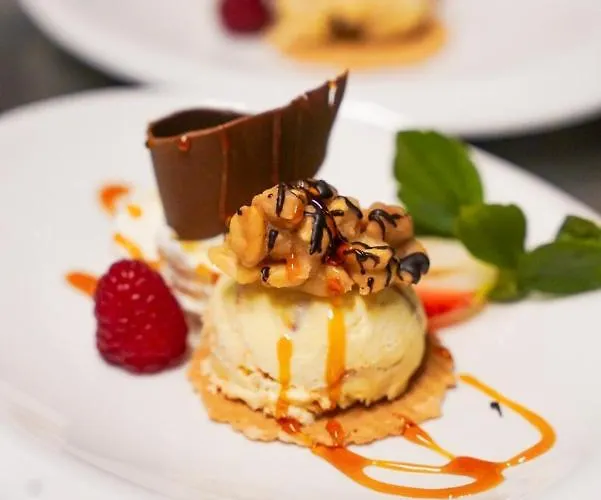 Hotel Samerhof - Badestrand Inklusive 4* Tröpolach