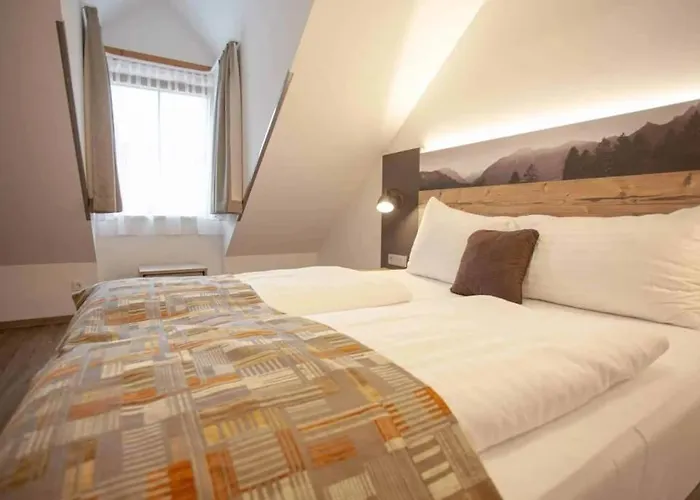 Hotel Samerhof - Badestrand Inklusive Tropolach