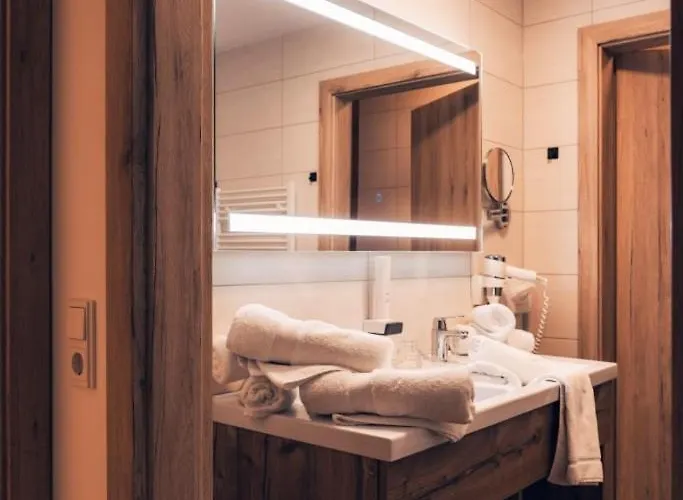 Hotel Samerhof - Badestrand Inklusive 4* Tropolach